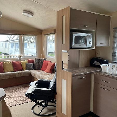 Cosy 3 Bedroom Caravan, South Cerney Exteriér fotografie