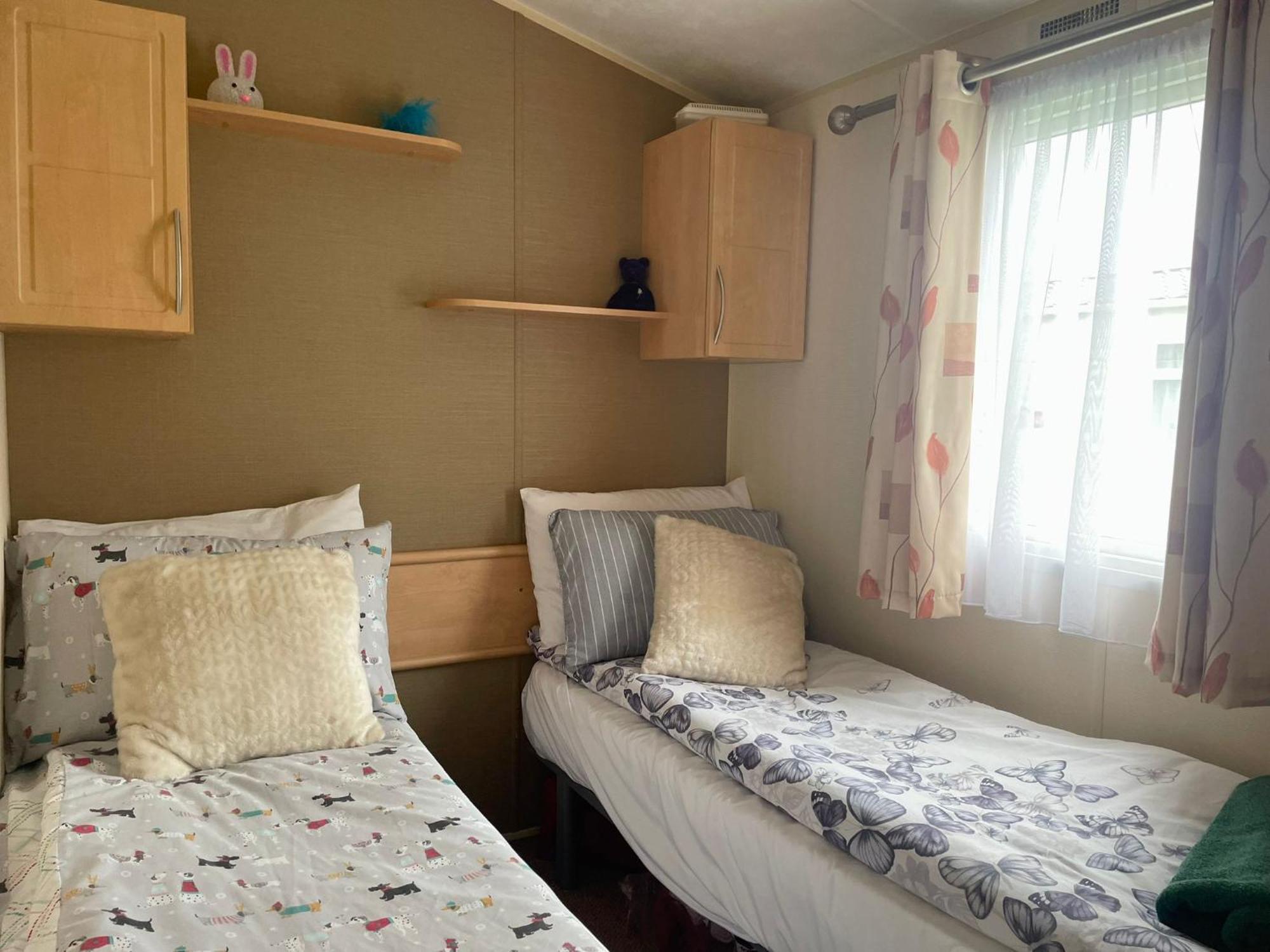 Cosy 3 Bedroom Caravan, South Cerney Exteriér fotografie